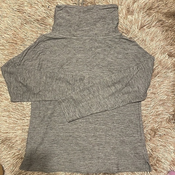 Talbots Medium Gray Long Sleeve Turtle Neck - Picture 2 of 6